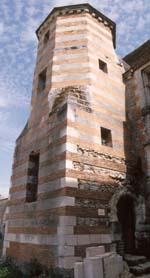 Coulommiers : la tour du logis