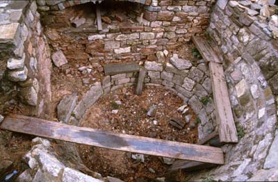 Villers-le-Temple : intérieur d'une tour effondrée