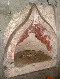 Arbigny : niche dans la chapelle