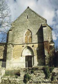 Portail de la chapelle de Montbellet