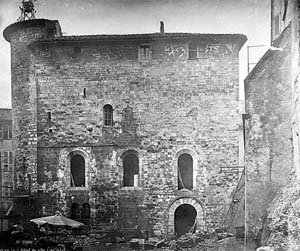 Hyères : tour Saint-Blaise - Ministère de la Culture - Médiathèque de l'architecture et du patrimoine (1882)