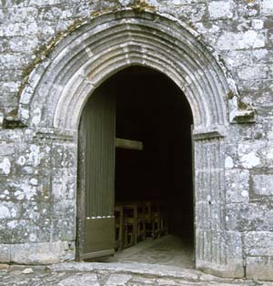 Lantiern : porte de la chapelle