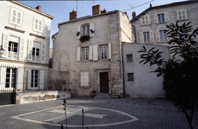 La Rochelle : cour du Temple