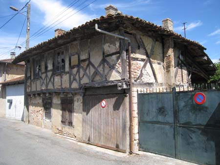 Maison ancienne rue Ratelet à Bâgé-le-Châtel
